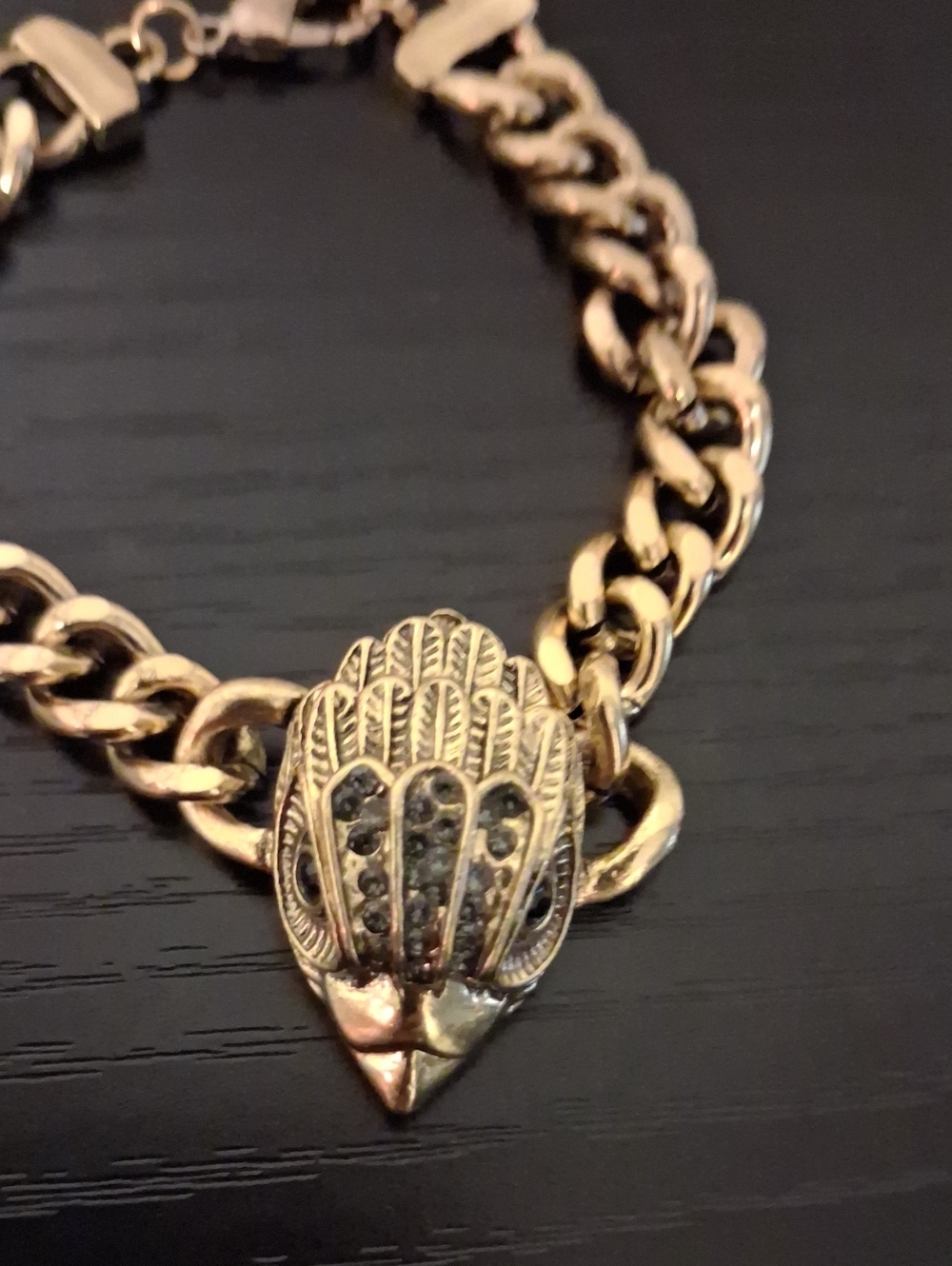 Kurt Geiger Gold-Tone Chain Necklace and Bracelet Set with Sculpted Pendant - Picture 6 of 12